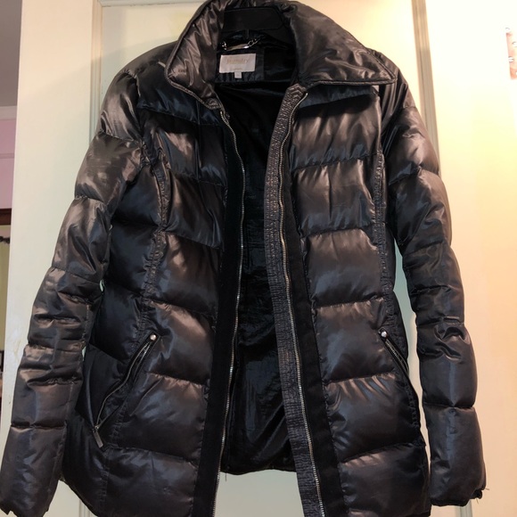 Laundry By Shelli Segal Jackets & Blazers - Trendy grey metallic puffer coat Laundry By Shelli Segal Jackets & Blazers - Trendy grey metallic puffer coat